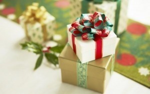 christmas-gifts-online-mvrs8lws